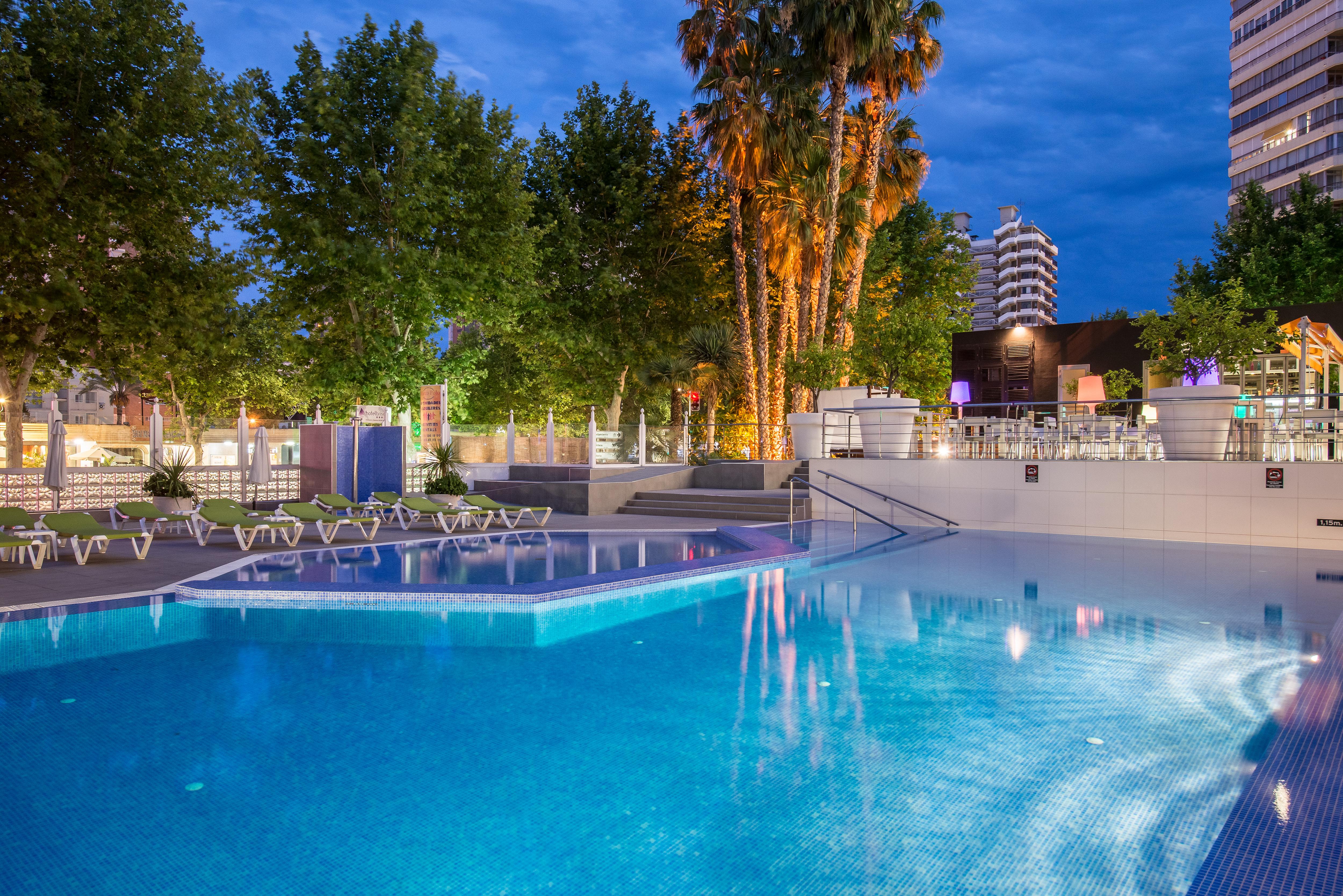 Climia Belroy 4 Sup Aparthotel Benidorm Bagian luar foto