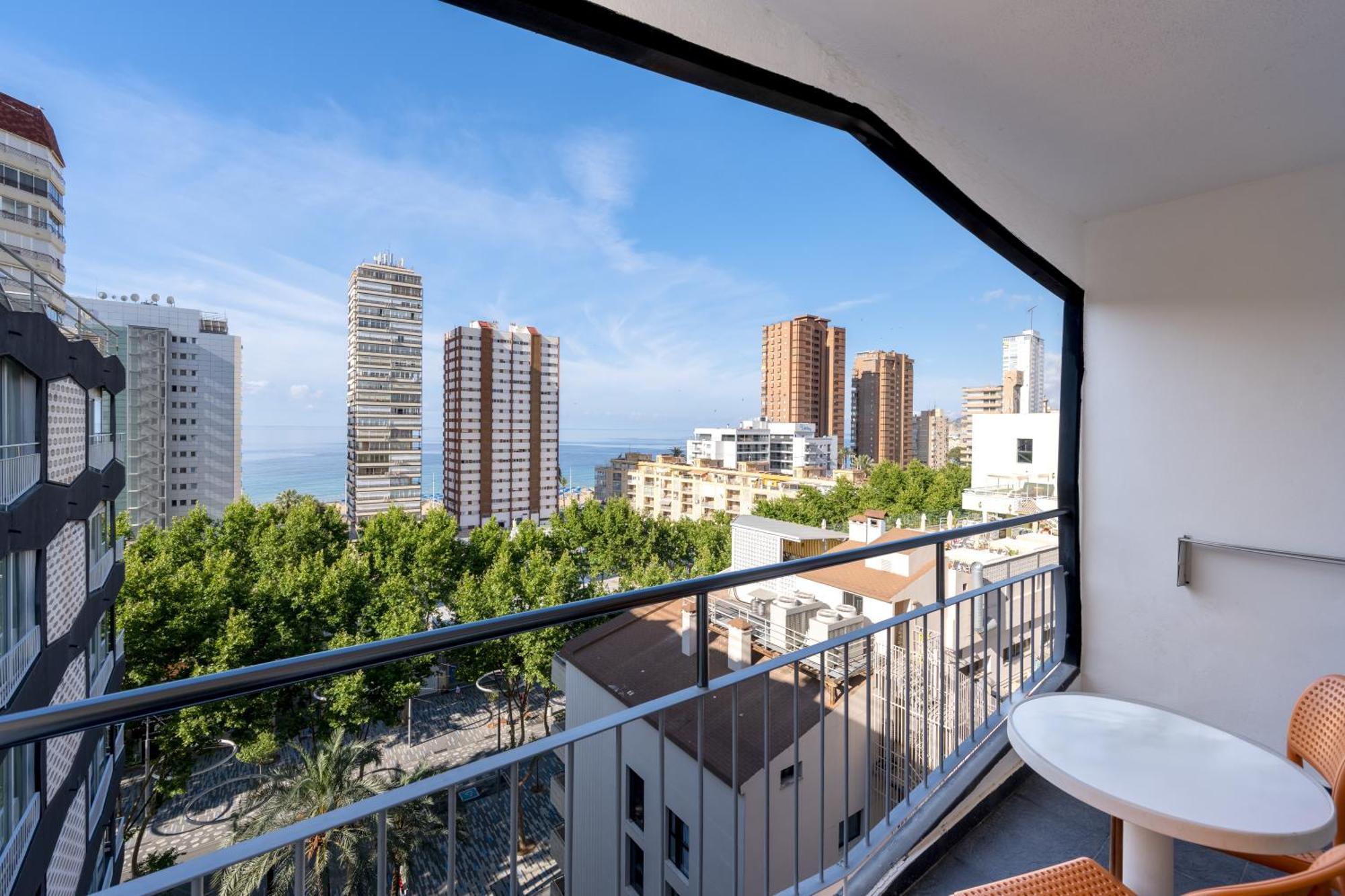 Climia Belroy 4 Sup Aparthotel Benidorm Bagian luar foto