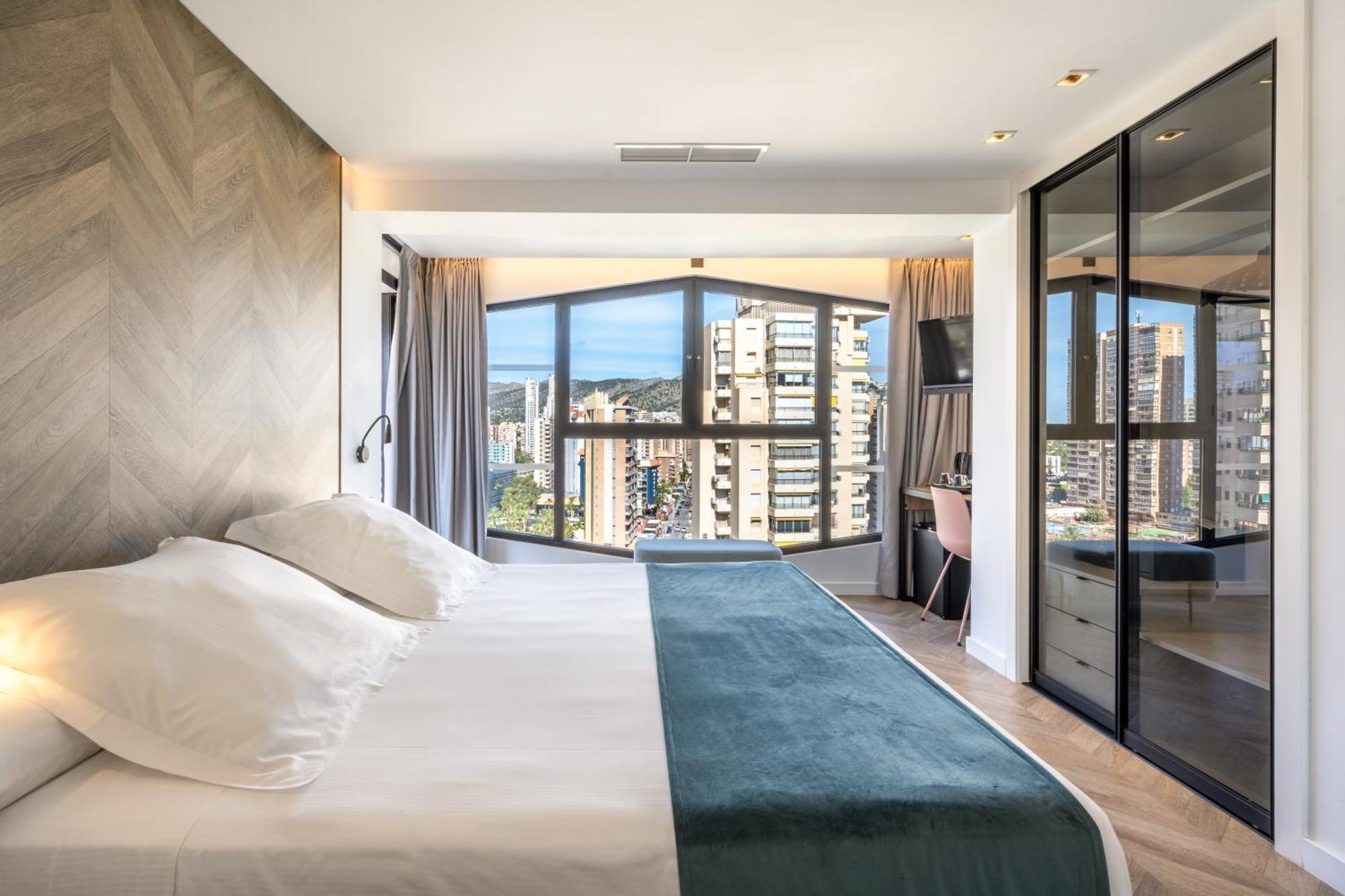 Climia Belroy 4 Sup Aparthotel Benidorm Bagian luar foto